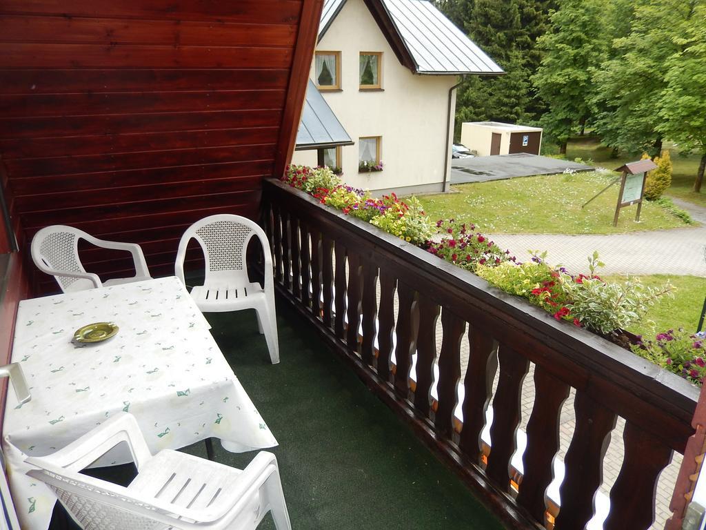 Hotel-Pension Rennsteighuette Frauenwald Exterior photo